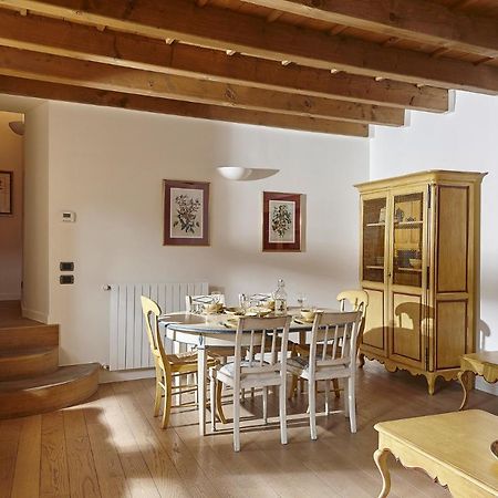 Joivy Charming Apartment Centre Of Como Buitenkant foto