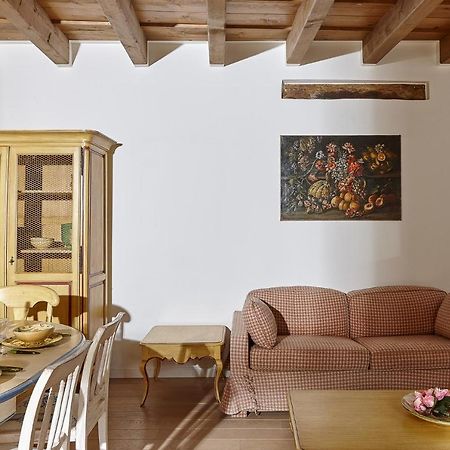 Joivy Charming Apartment Centre Of Como Buitenkant foto