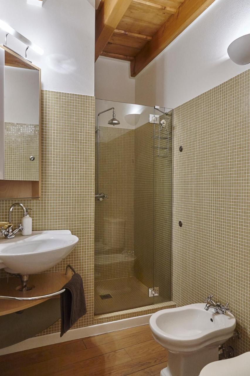 Joivy Charming Apartment Centre Of Como Buitenkant foto