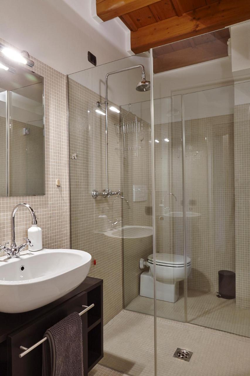Joivy Charming Apartment Centre Of Como Buitenkant foto